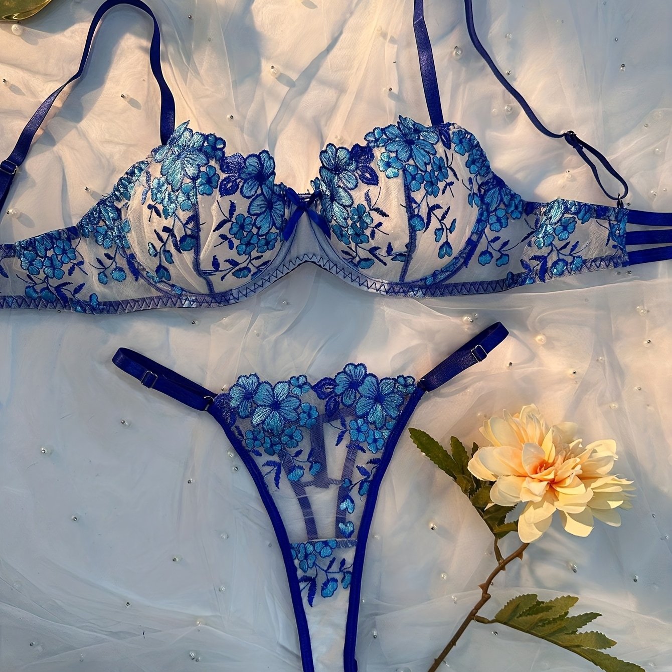 TEMU Cross-border New Solid Color And Contrast 2pcs Romantic 3d Floral Embroidery Bra And Panty Set, French New Sexy Ultra-thin Embroidered Lingerie