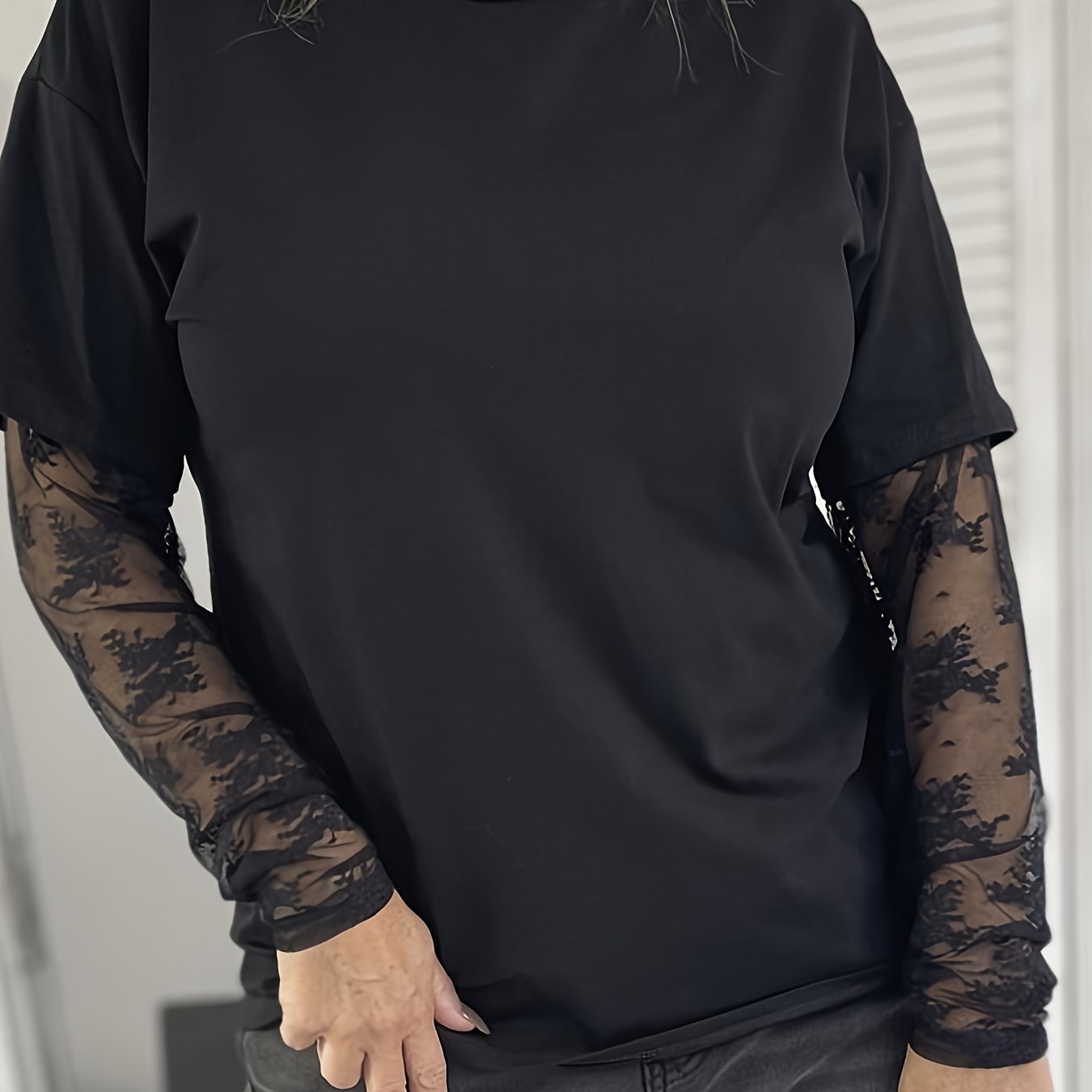 TEMU Plus Size - Plus Size - Plus Size Women's Lace Sleeve Long Sleeve T-shirt, Sexy Casual Top