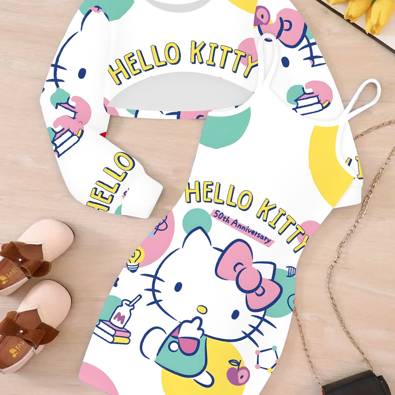TEMU Printed Girls' Autumn And Winter Casual And Versatile Girls' Hallokittykuromi Pattern Printed Printed Longsleeved Arc Top + Halter Wrap Skirt