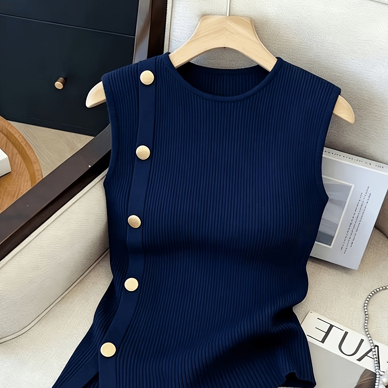 TEMU Women's Sleeveless Top With Metallic Button Accents, Simple And Elegant, Suitable For Commuting, Business Casual, And Office Wear. Perfect For