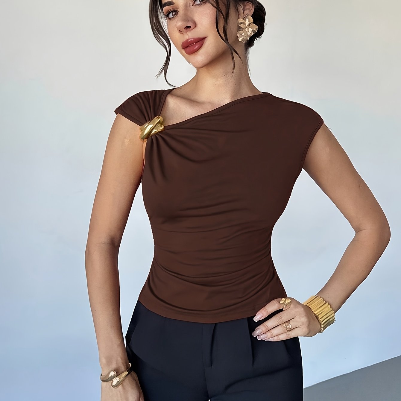 TEMU Damen Freizeit Elegantes T-Shirt mit asymmetrischer Schulter und Metallbesatz, geeignet für Ausgehen, Partys usw./Damen Herbstkleidung/Halloween