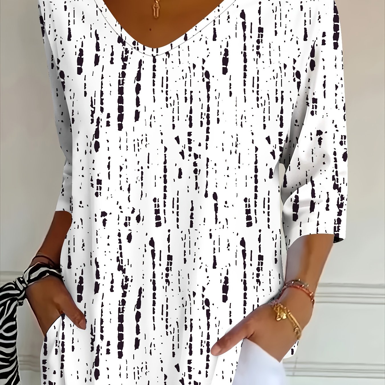 TEMU European And Fashion Holiday Women's Regular - Three-quarter Sleeve V-neck T-shirt Top