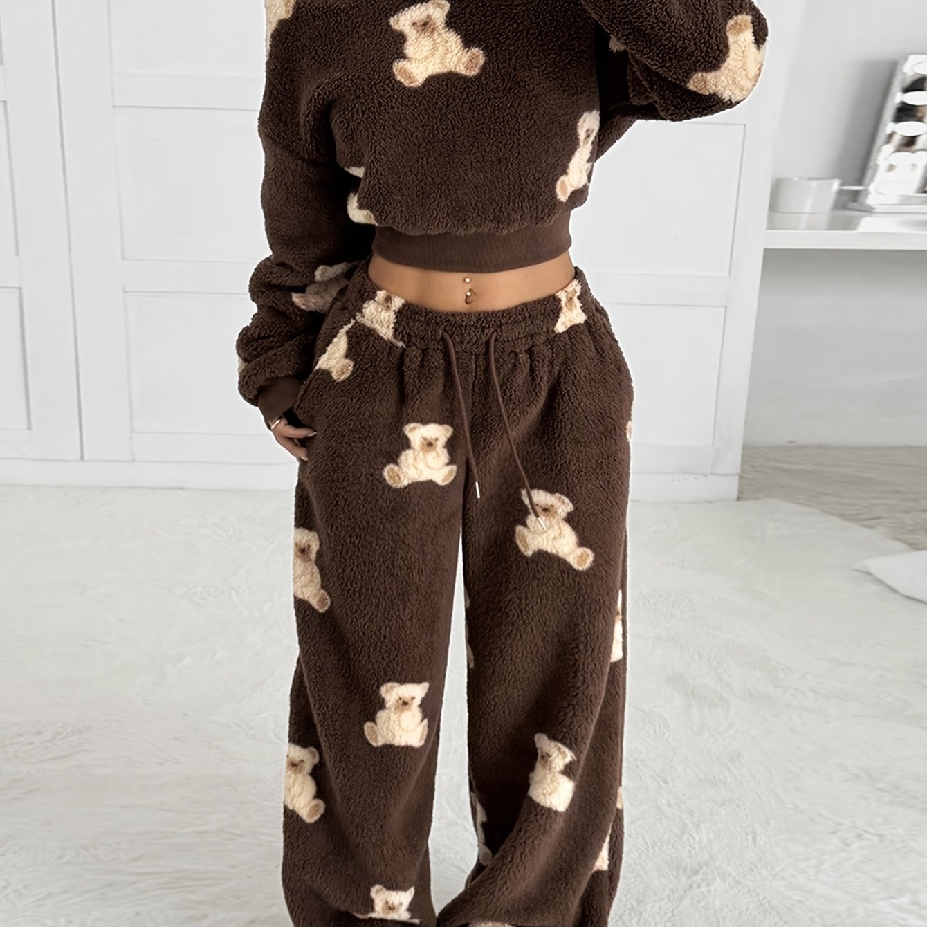 TEMU Ensemble d'automne-hiver pour femmes, imprimé en peluche marron, en , à épaules dénudées, manches longues et pantalon long en peluche