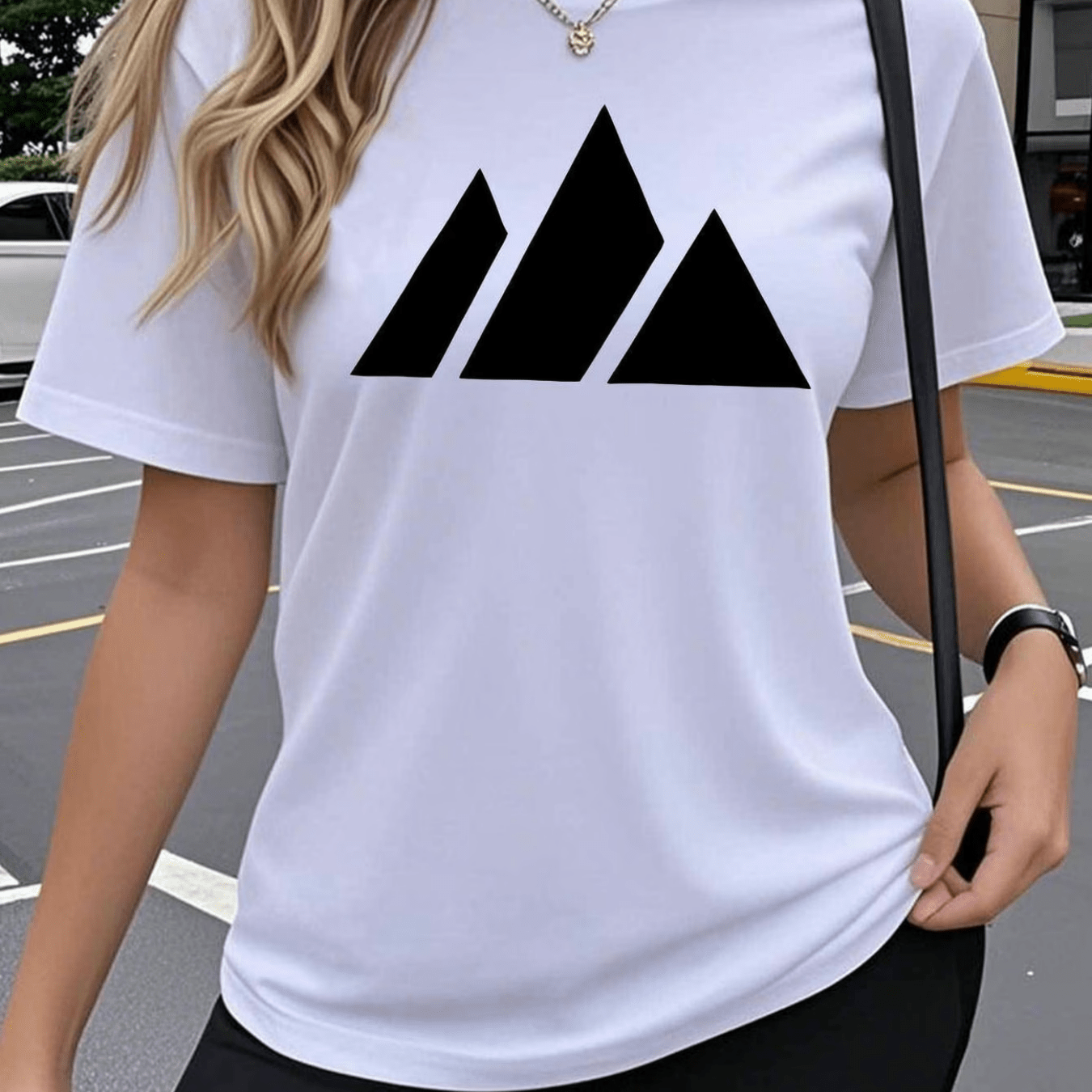 TEMU Ladies' Fashion White Pattern T-shirt - Unique Design With - Perfect For Casual And Daily Wear - Lightweight And Comfortable T-shirt - For