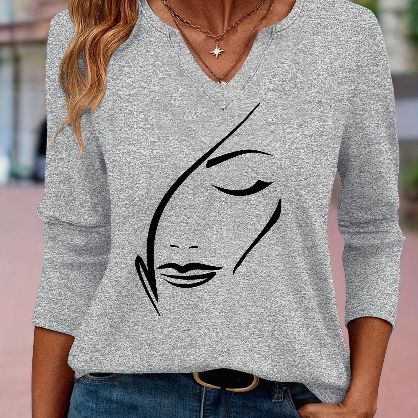 TEMU Patterned Casual V-neck T-shirt For Women, Featuring A Easy And Comfortable Design With Three-quarter Sleeves, Wear In A European And