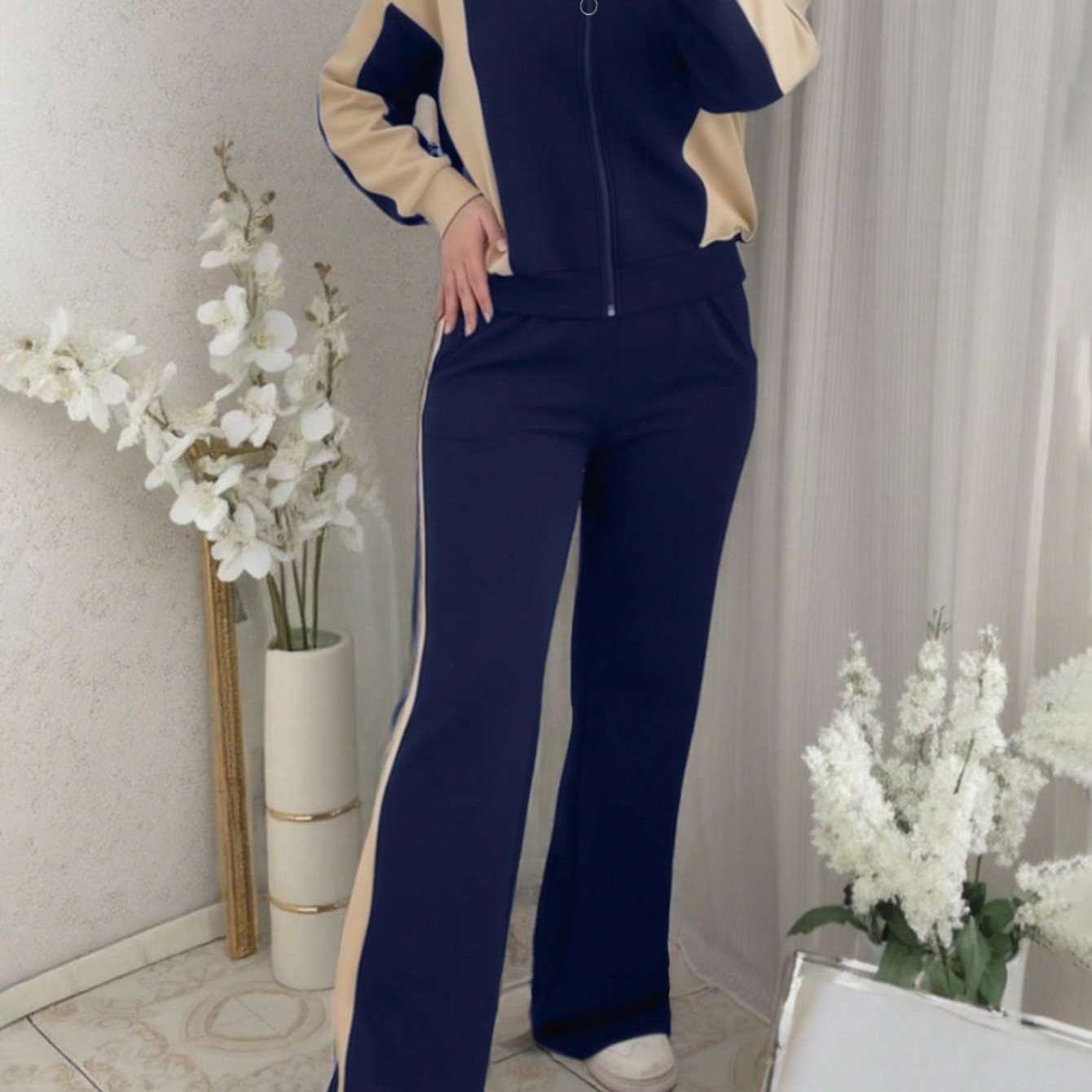 Image of Women's Autumn-winter Outfit Set: Striped Spliced Top Jacket & Striped-spliced Pocket Trousers 2pcs Suit For Ladies
