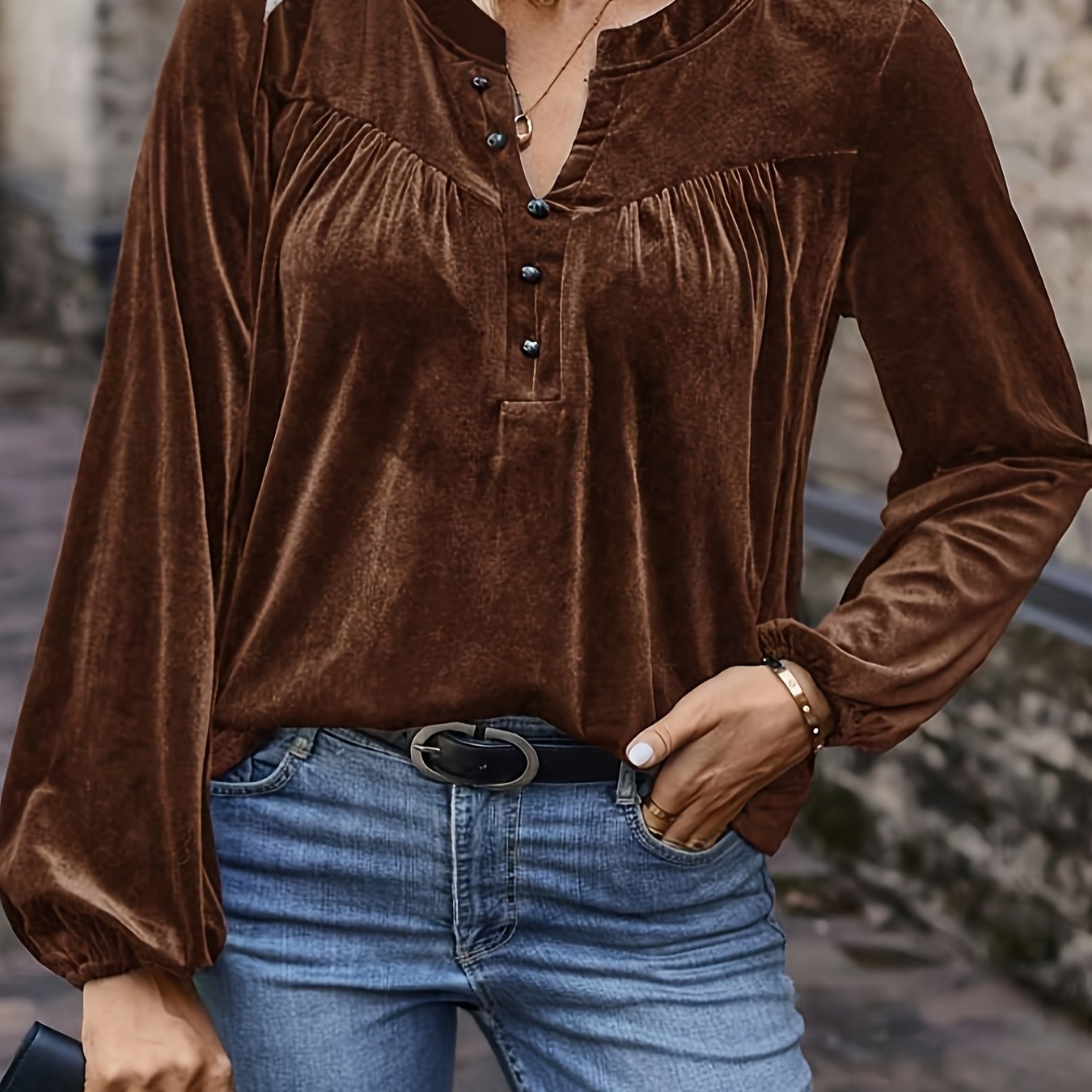 TEMU Plus Size - Plus Size - New Of Plus-size Women' Color Long-sleeve Pullover Shirt With Elegant Velvet Lantern Sleeves