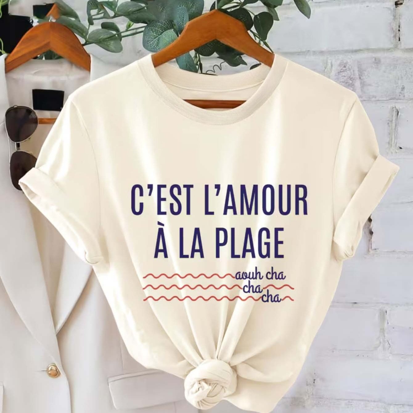 TEMU T-shirt vintage pour femme à col ras du cou et manches courtes avec imprimé française, lettrage « C'est À La Plage » avec motif de océaniques,