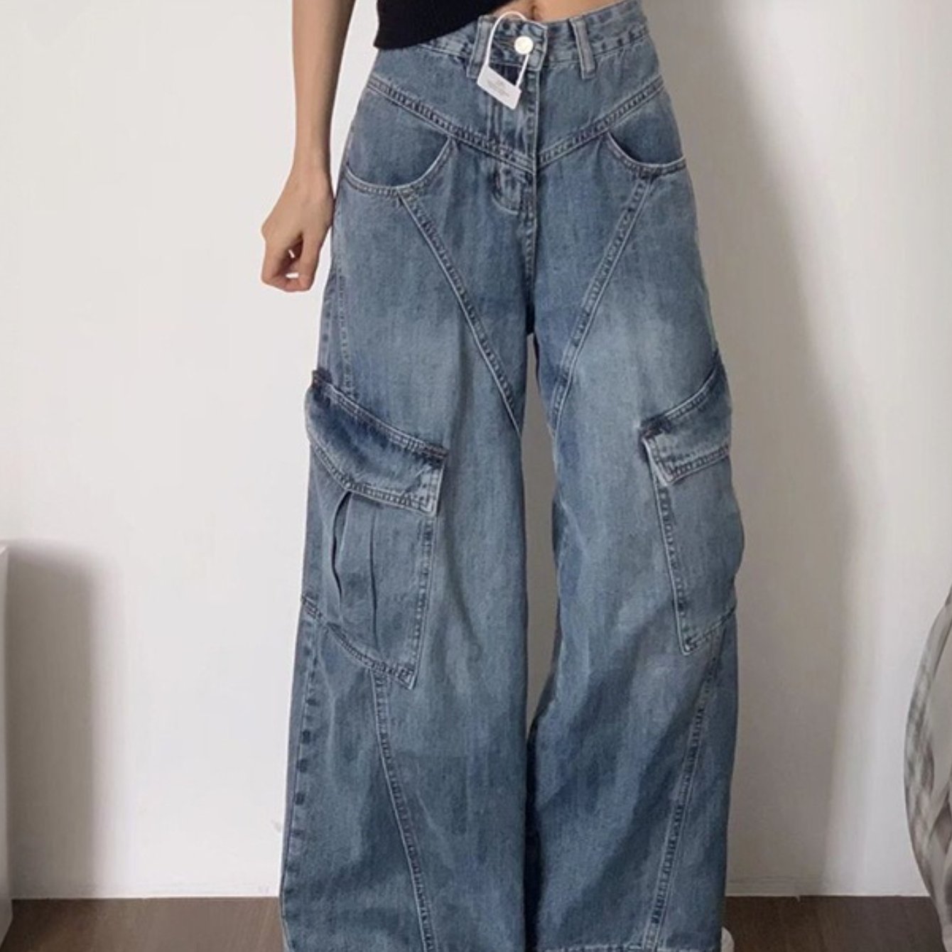 Small Cargo Jeans Women's 2026 High-waisted Loose Straight Slim Wide-leg Floor-length Trousers: retailer-supplied image
