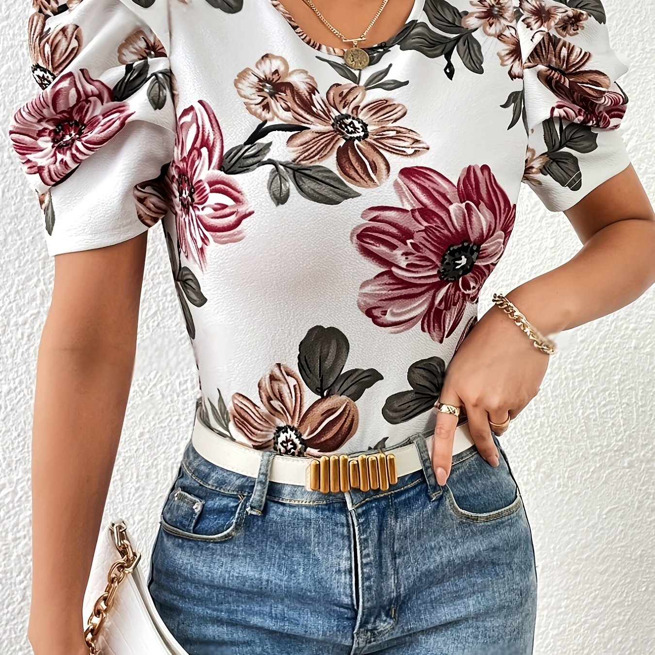 TEMU [ Apparel] Elegant Floral Print T-shirt For Women - Vibrant Red & Pink Flowers, Soft Polyester Blend With Elastane, Crew Neck, Short Sleeves, Machine Washable - Chic Top