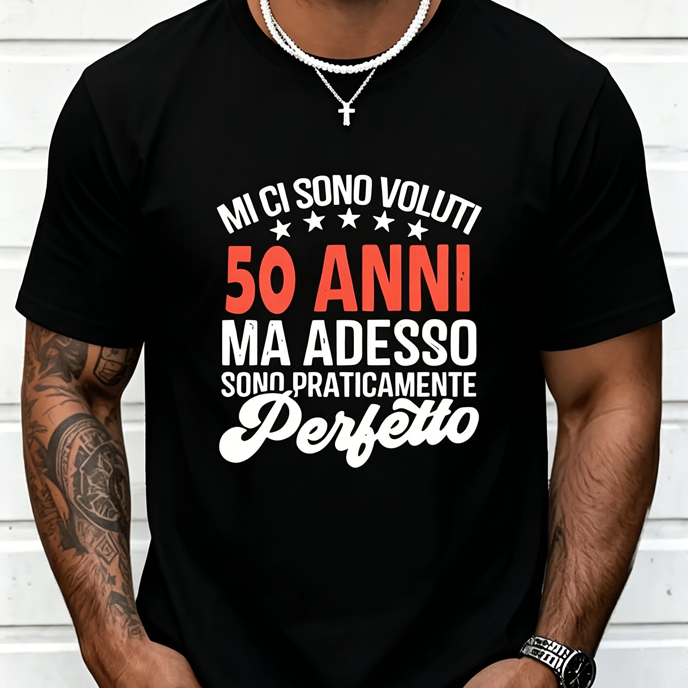 TEMU T-shirt da a maniche corte con umoristica italiana per compleanno "Ci ho 50 anni ma ora praticamente ", maglietta casual con design per regalo