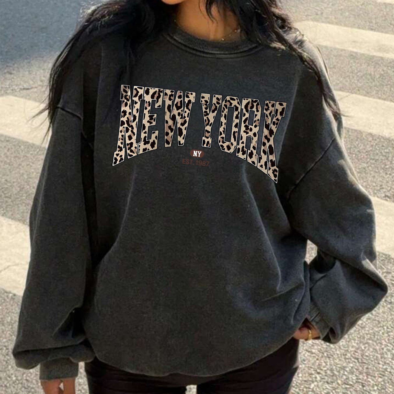 Leopard Retro Women's Washed Round Neck Pullover For Autumn And Winter