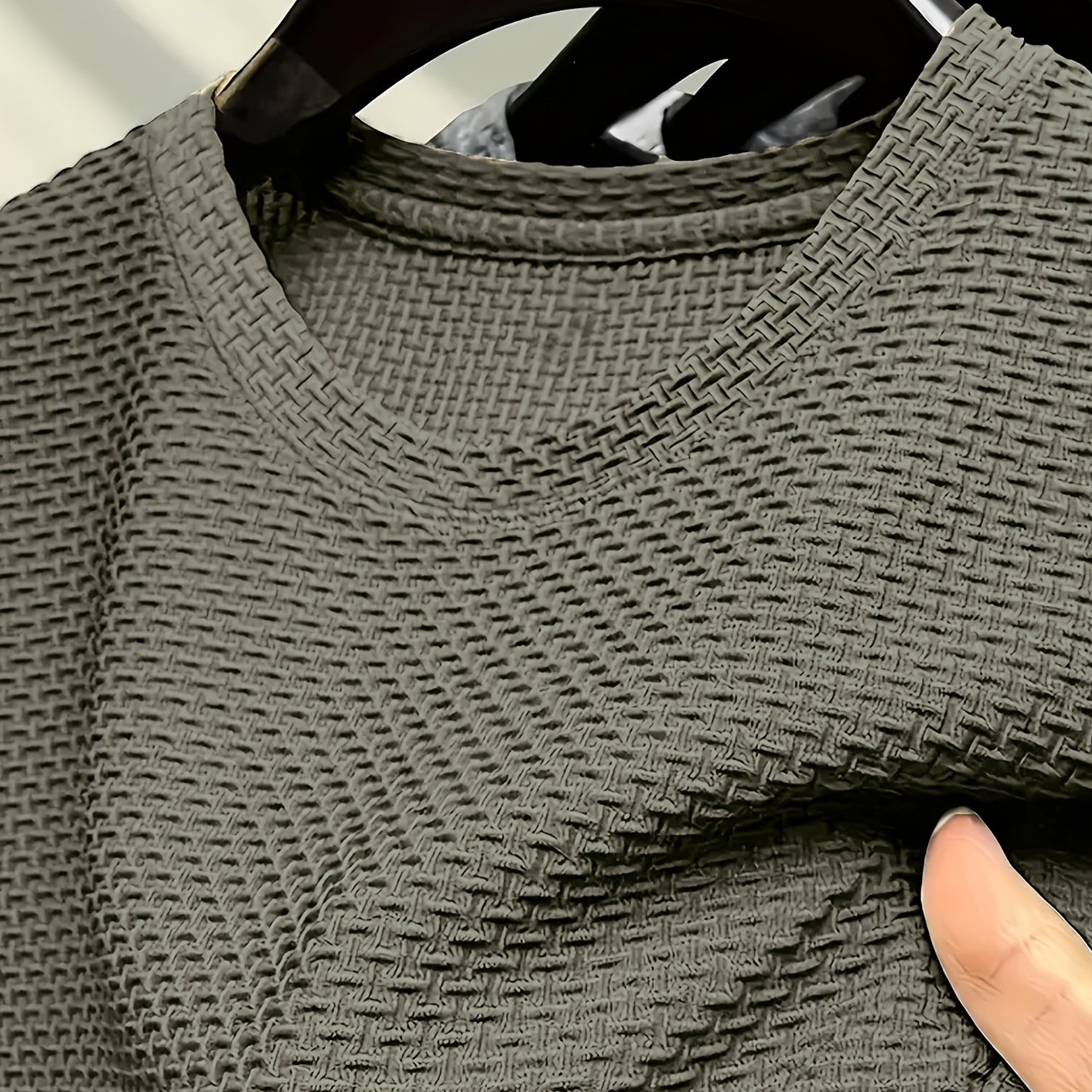 Image of [obm] Men's Summer Casual Solid Jacquard Quick-dry Round Neck Short Sleeve T-shirt, Moisture-wicking And Breathable, Comfortable For Sports, Outdoors, Leisure, Fitness