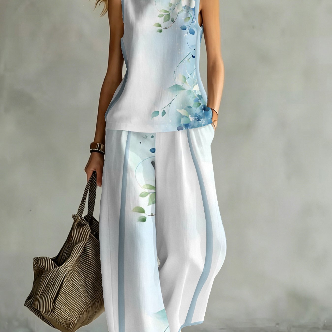 Image of Plus Size - Women' Blue Floral Sleeveless Set, Casual Loose Vest And Pants Outfit, Light And Flowy, Suitable For Daily Casual Wear And Travel
