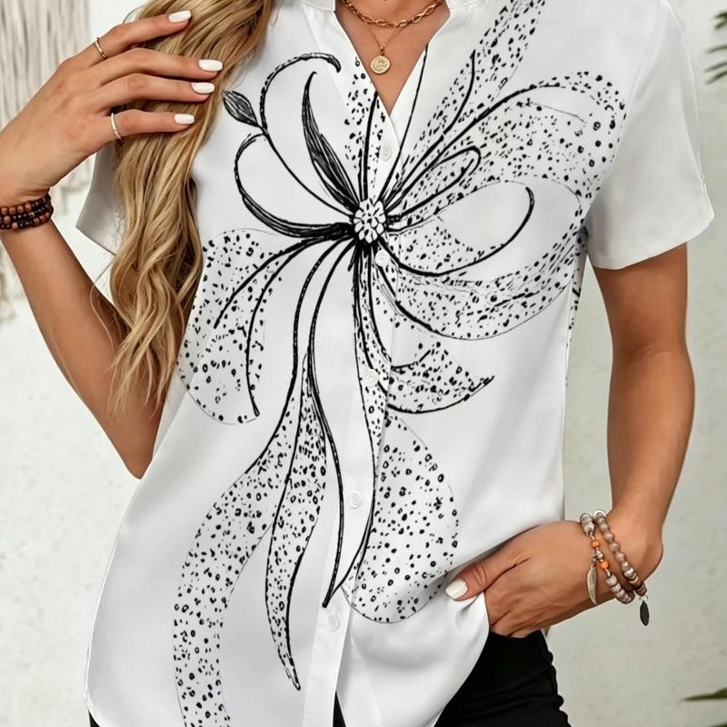 TEMU Plus Size, Summer Plus-size Women's Stand Collar Short-sleeve Shirt, Fashionable Button-up Cardigan Top With Black And White Floral Line Drawing