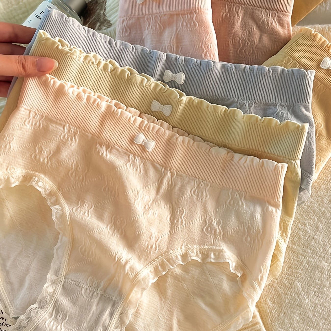 TEMU Random 6pcs Women' Fashion Lace-trimmed High-stretch Mid-waist Panties With Cute Floral Pattern