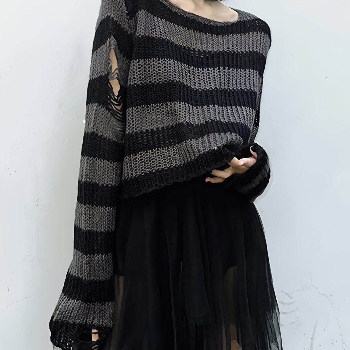 Gothic Short Ripped Cable Striped Crew Neck Beach Sweater