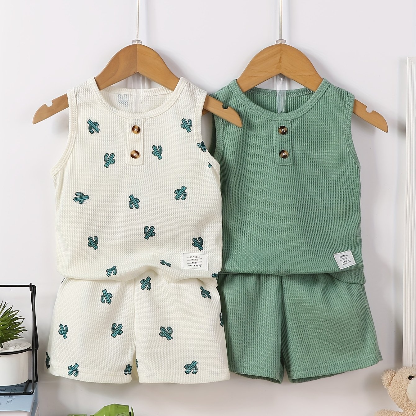2 Sets (4pcs) Boys' Summer New Style Cactus Print And Solid Color Waffle Knit Crew Neck Vest + Pants Casual Fashion Set, Perfect For Outdoor