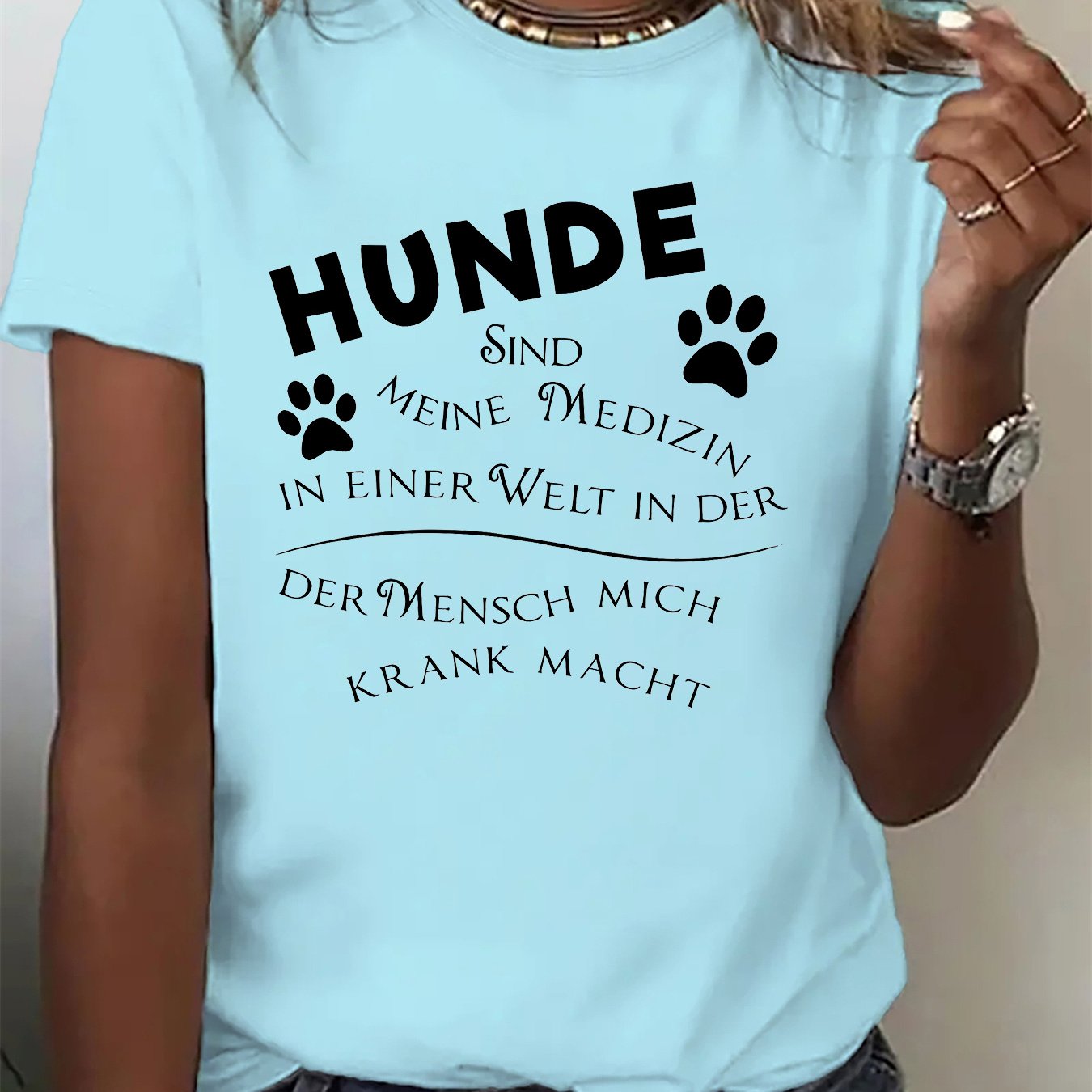 E-shop Lässiges Damen T-Shirt mit deutschem Buchstaben- und Pfotenabdruck-Design, für den Sommer. Dieses Kurzarm-Shirt eignet sich für Laufen und Sport