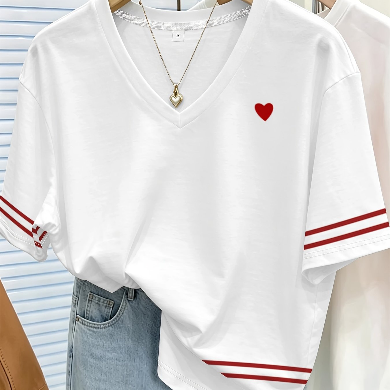 TEMU V-neck Short Sleeve T-shirt Chest Red Heart Print Striped Cuff Design Versatile Casual Top Summer New Women's Fashion Print Top Daily Wear