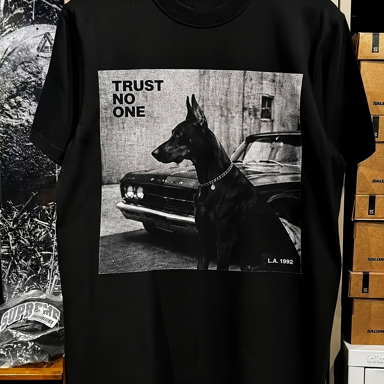 Image of Men's T-shirt With Doberman Dog & Vintage No 1 Graphic Print, Short Sleeve Crew Neck Summer T-shirt For Casual Streetwear And Daily Wear
