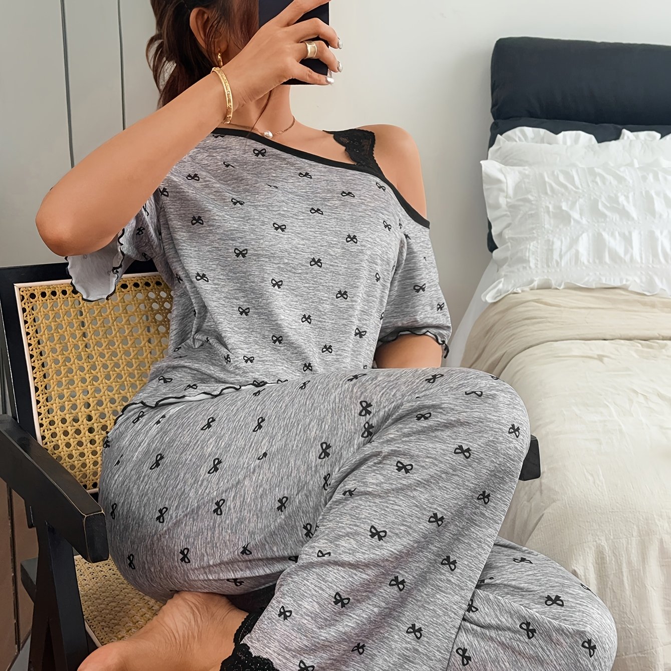 TEMU Women's Pajama Set, Women's 2pcs Bow Print Contrast Lace Trim Asymmetrical Off-shoulder Short Sleeve T-shirt And Long Pants Matching, Bow