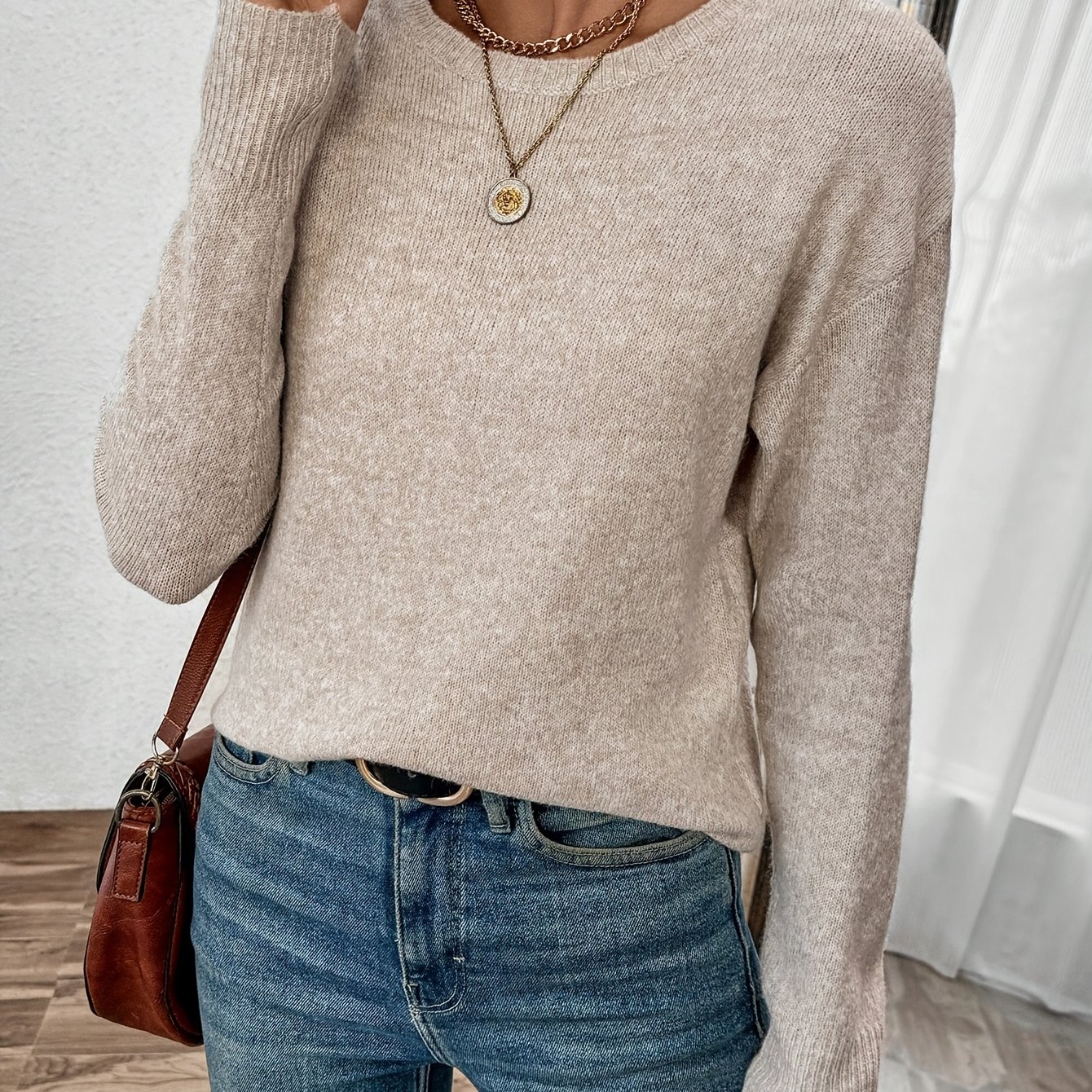 TEMU Pull à Manches Longues Femme Automne Hiver , Design Uni Facile, Col Rond Décontracté, Pull Épaules Dénudées, Idéal pour et les Tenues Festives