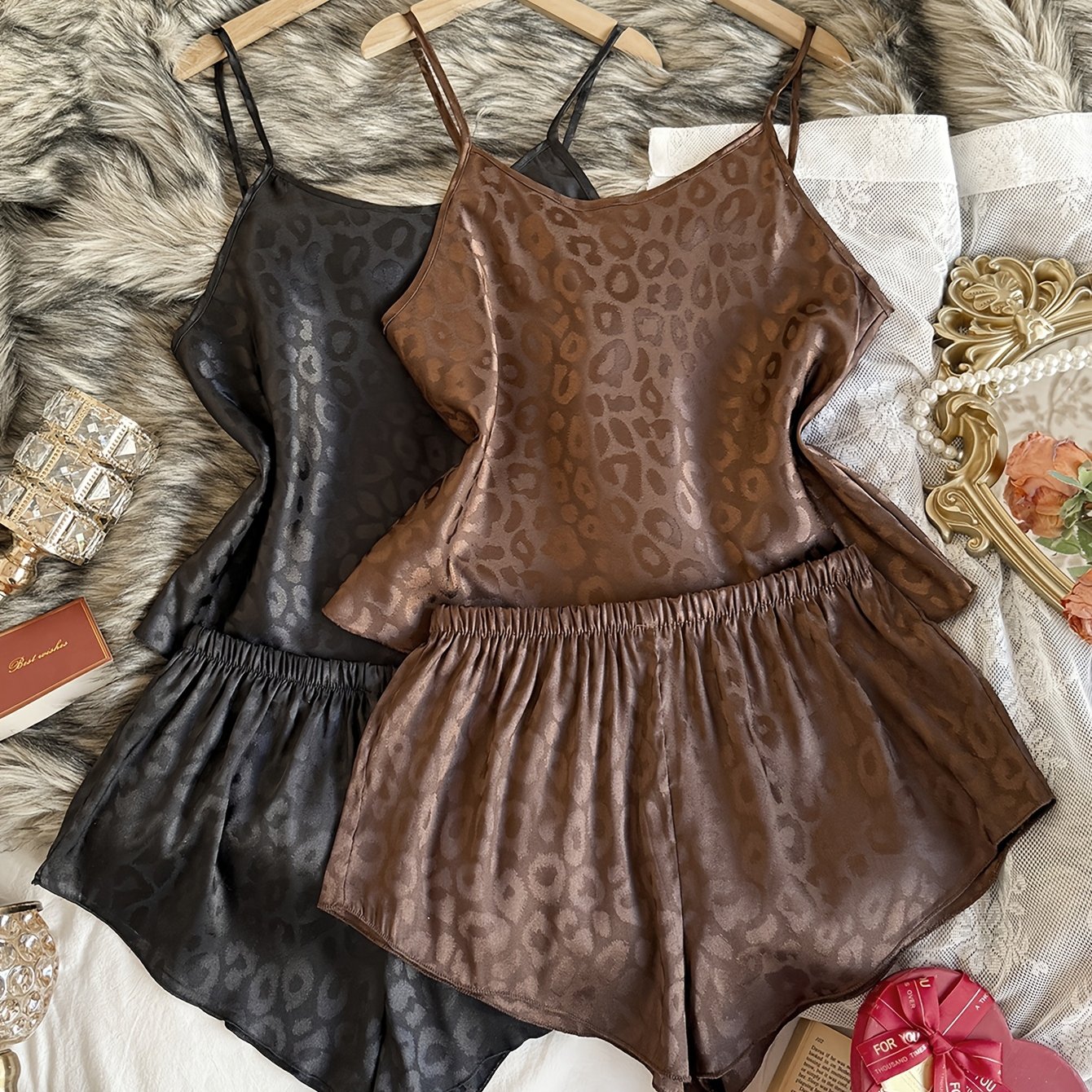 TEMU Set da 4 pezzi di shorts con bretelle in jacquard, ed eleganti, facili da indossare per donna