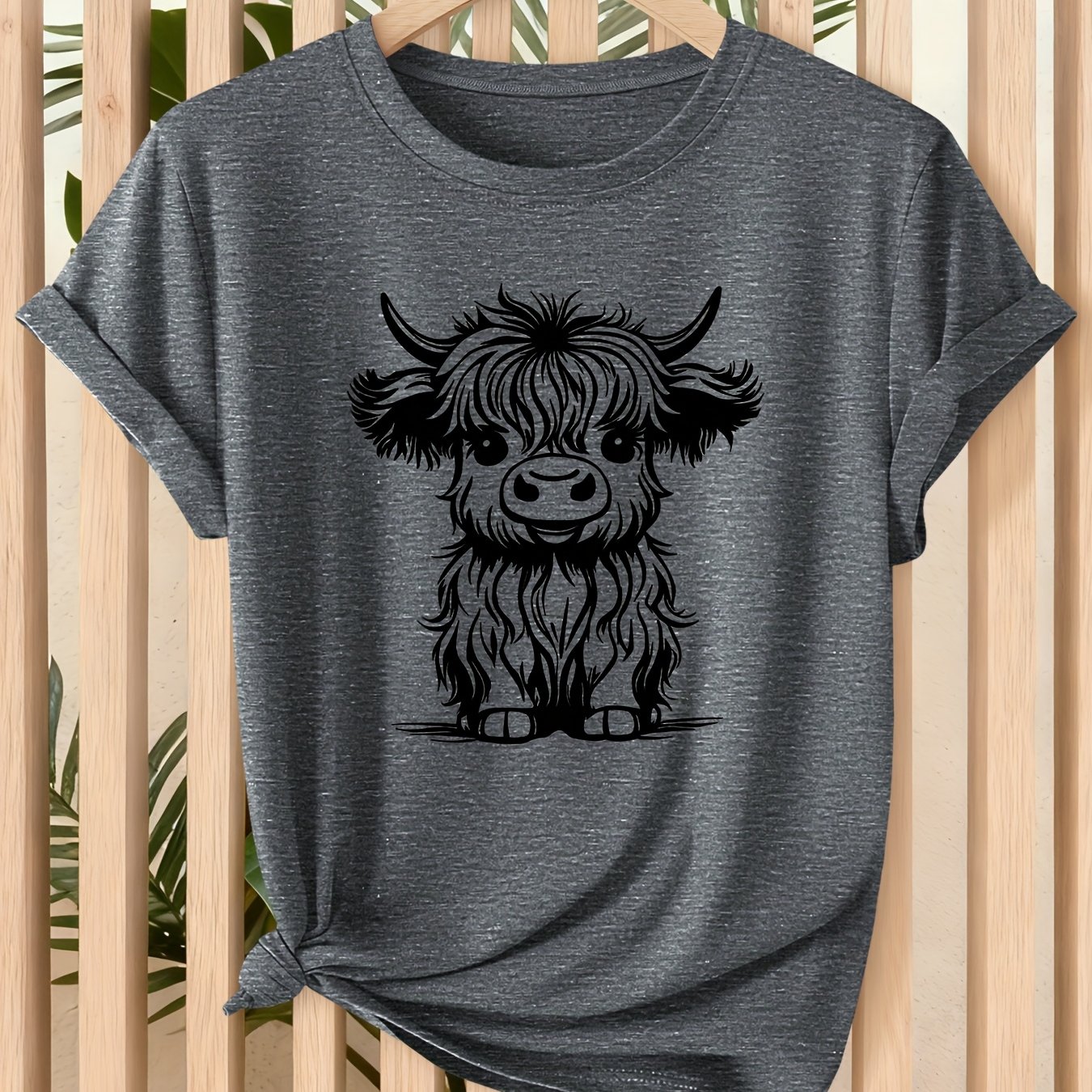 Women's Vintage Highland Cow Scottish Cow Line Drawing T-shirt - Short Sleeve Round Neck Casual & Party Wear, Blouse For Scottish-themed Events, Machine Washable Retro Top