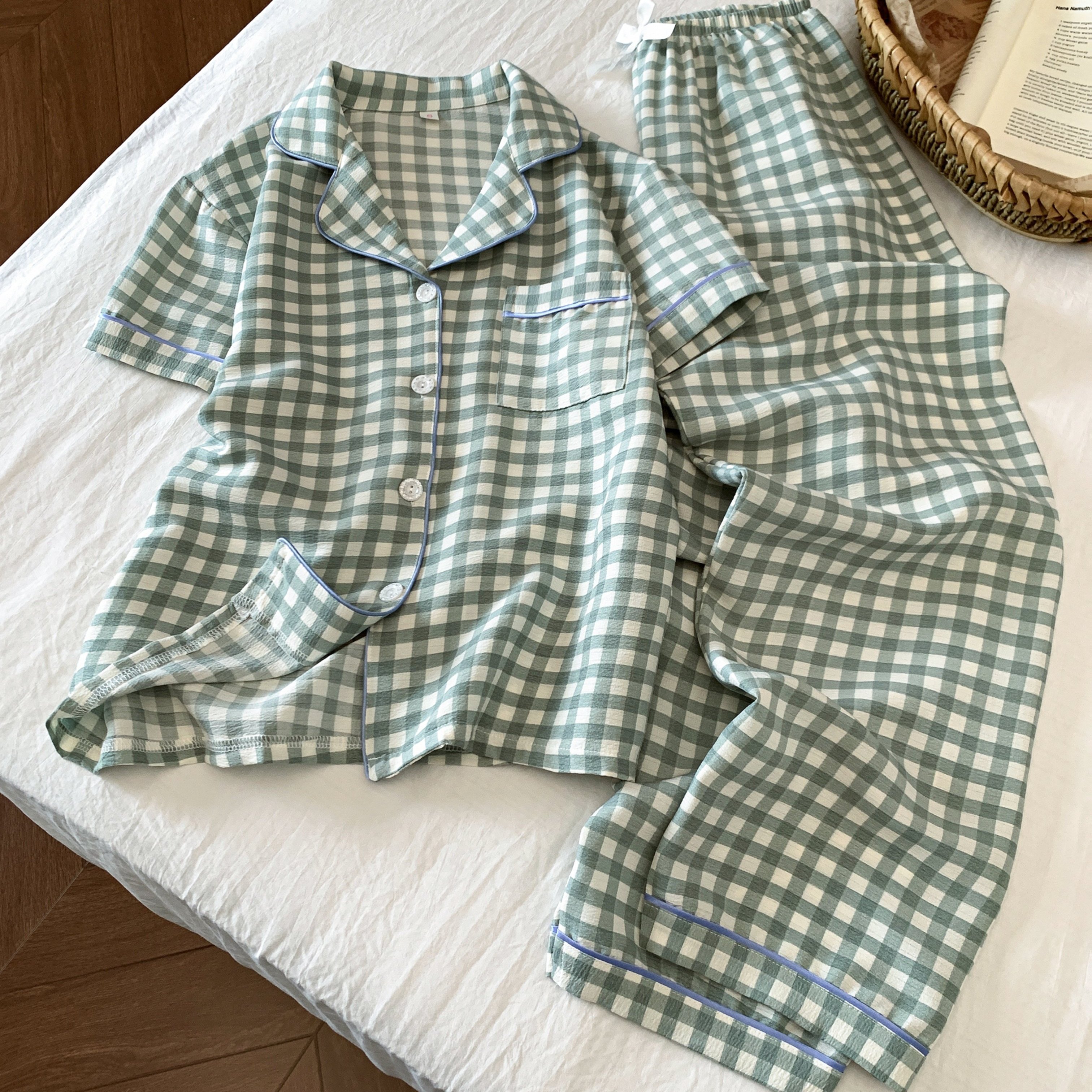 TEMU Ensemble de pyjama à carreaux pour femmes, tissu confortable, pyjamas à revers avec imprimé girly, idéal pour se tenir à et en .