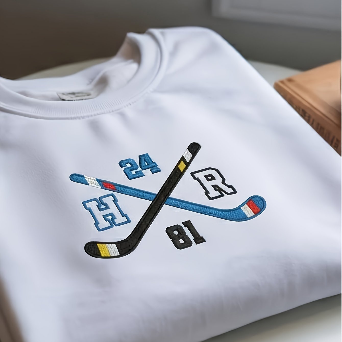 Image of Men' Hockey Jersey With Embroidered/printed & Name - Suitable For Hockey Fan Gift, Casual Crew Neck Shirt, Stretch Fabric For Wear, Iconic Hockey Fan Apparel For Games & Casual Outfits