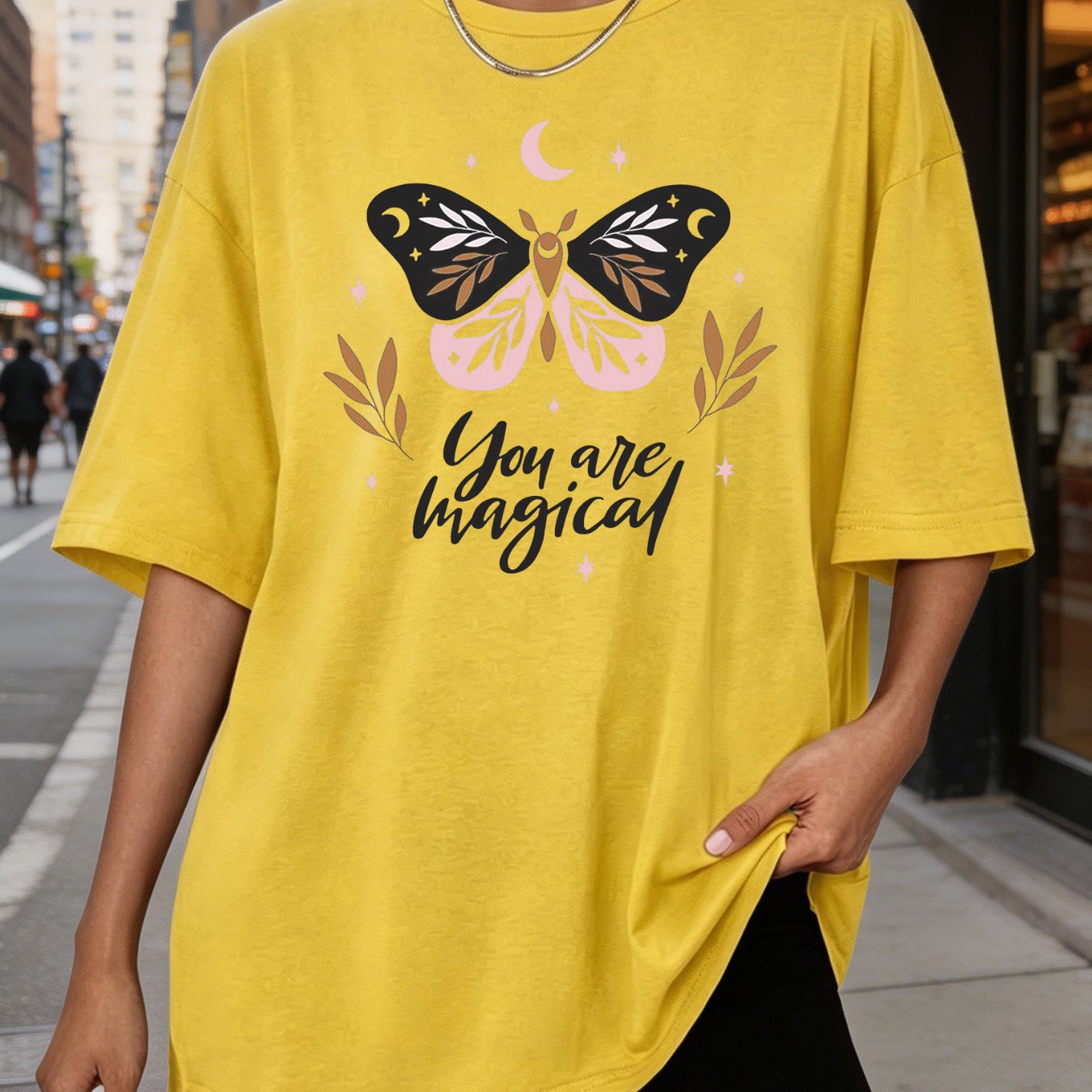 Image of Women's Oversized T-shirt - Loose Suitable For Casual Summer Wear, Non-stretch Machine Washable Style Top For Layering & Everyday Outfits (no )