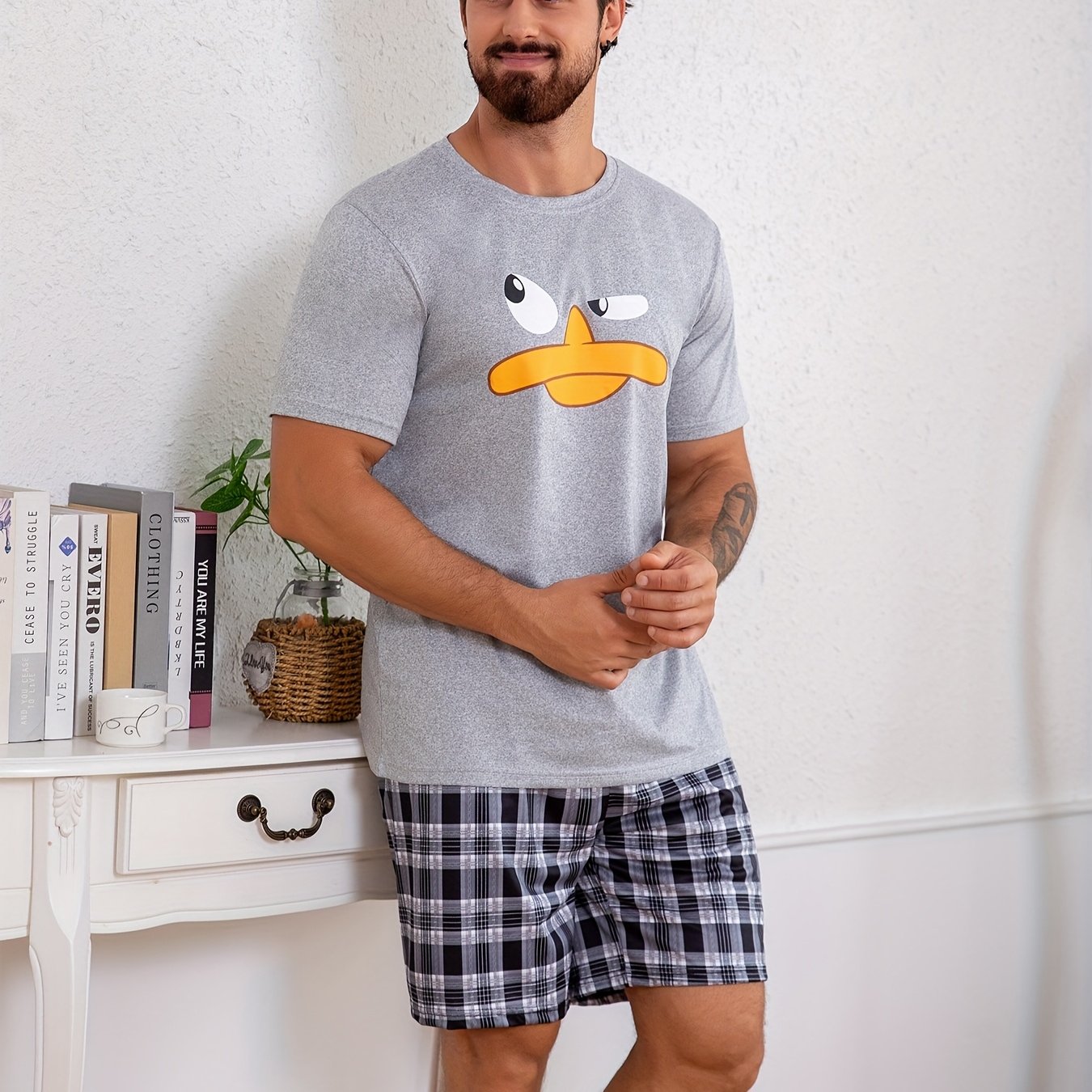 E-shop 2-teiliges Herren-Set mit Kurzarm-T-Shirt und Karo-Shorts, Gemustertes Rundhals-Pullover mit leichter Dehnbarkeit, Sommer-Schlafanzug