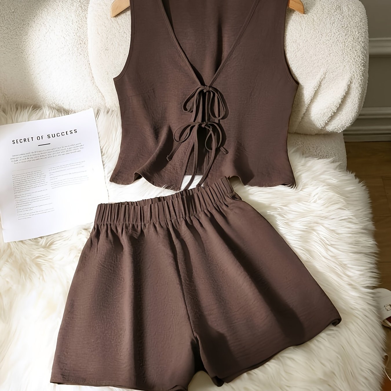 TEMU Completo da donna: Canotta senza maniche con lacci sul e pantaloni con elastico in vita, set 2 pezzi per abbigliamento casual, abbigliamento ,