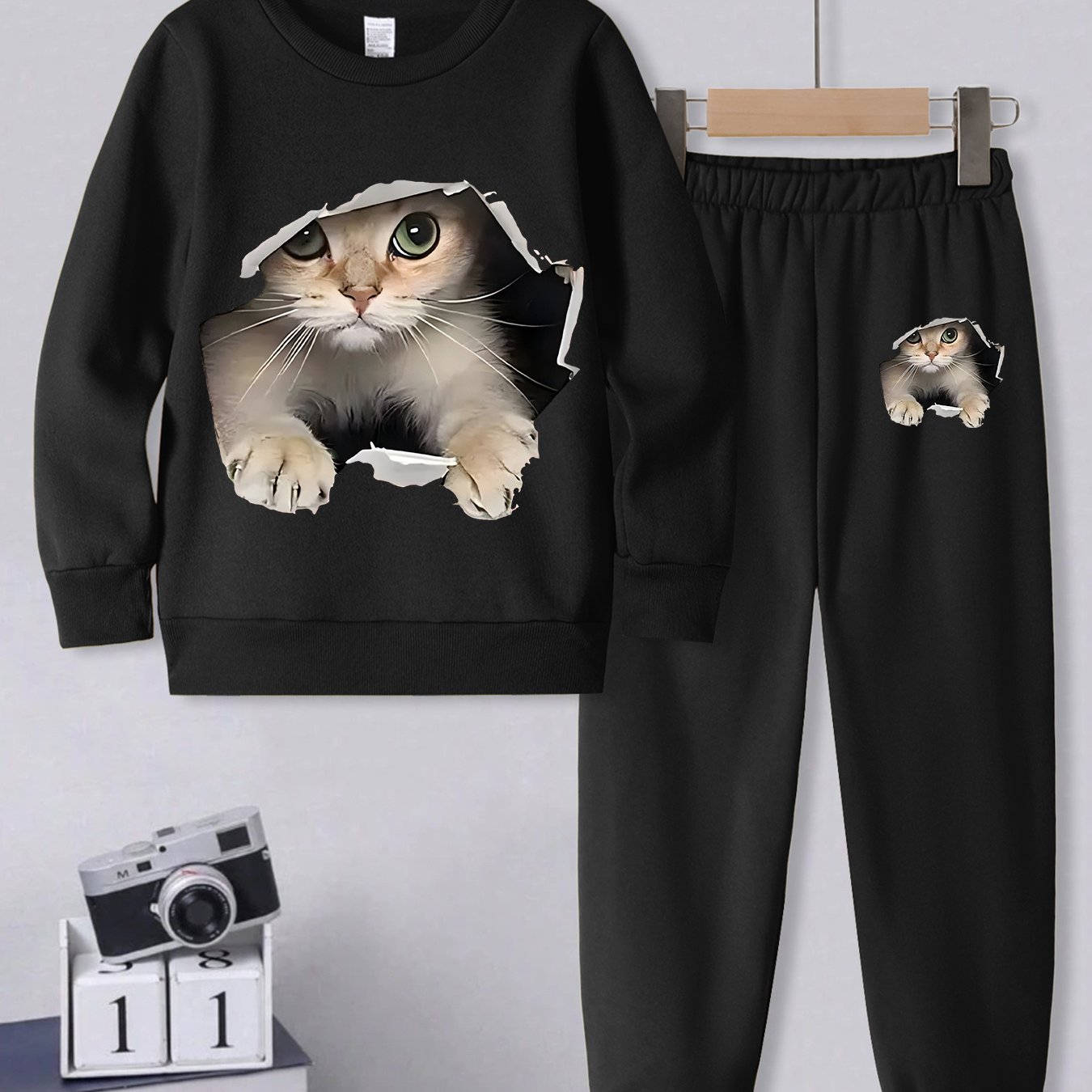 Girls' Cartoon Anime Kitten Round Neck Sweatshirt And Warehouse Shorts 2pcs Outfit, Autumn Kawaii Casual O-neck Sweatshirt Set Cheap Clothes, For Outdoor