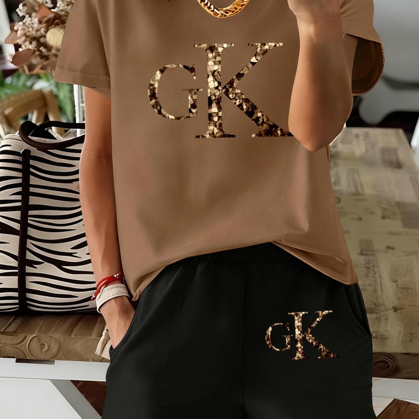 TEMU Fashionable Casual Art Letter Print Pattern, Round-neck Short-sleeve T-shirt With Pocket Shorts Set, Elegant, Comfortable, Skin-friendly, Home