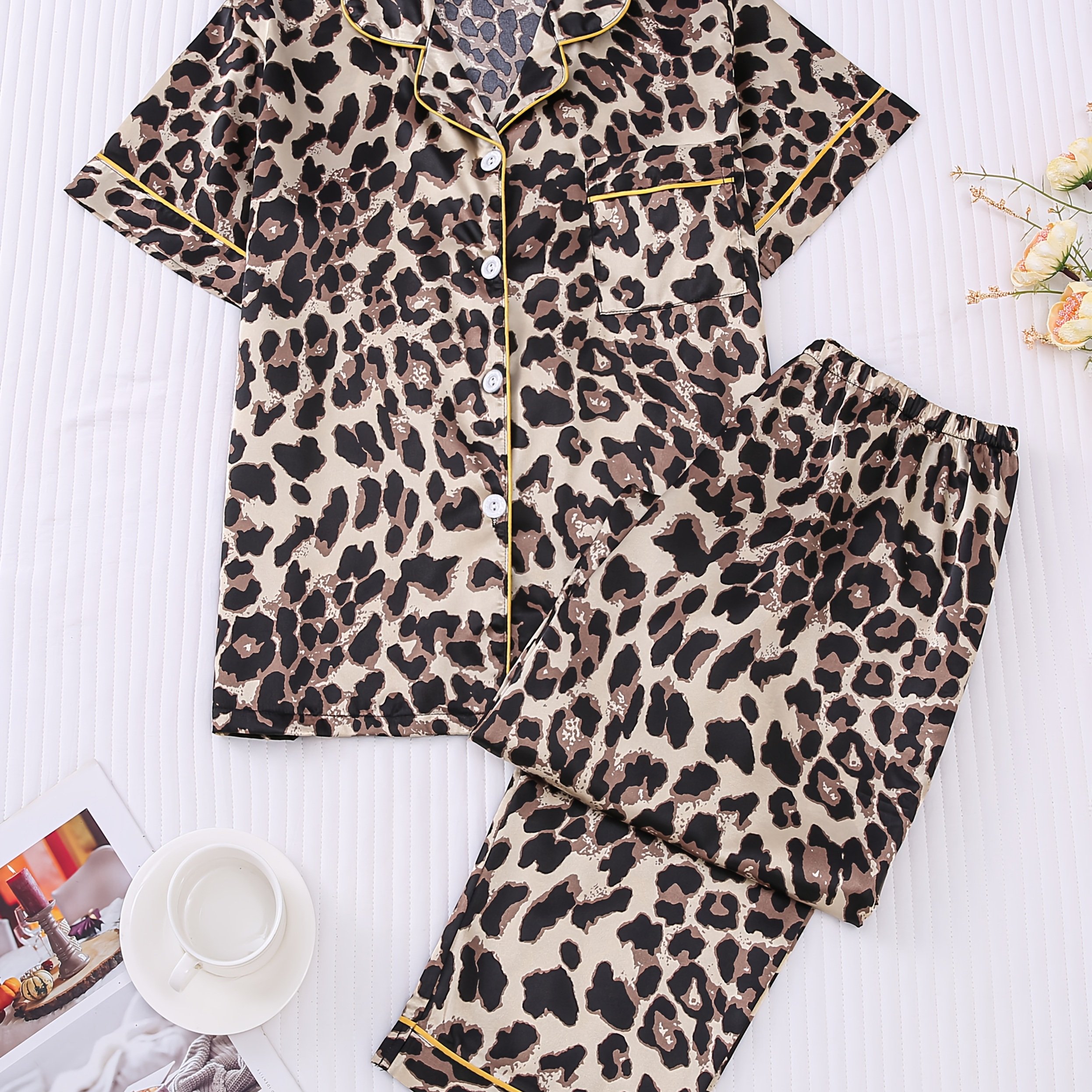 E-shop Damen Leopard Print Satin Freizeit Pyjama Kurzarm Plus Zweiteiliges Set, Geeignet für Frühling und Sommer, Bequemer Stoff, Knopfdesign,