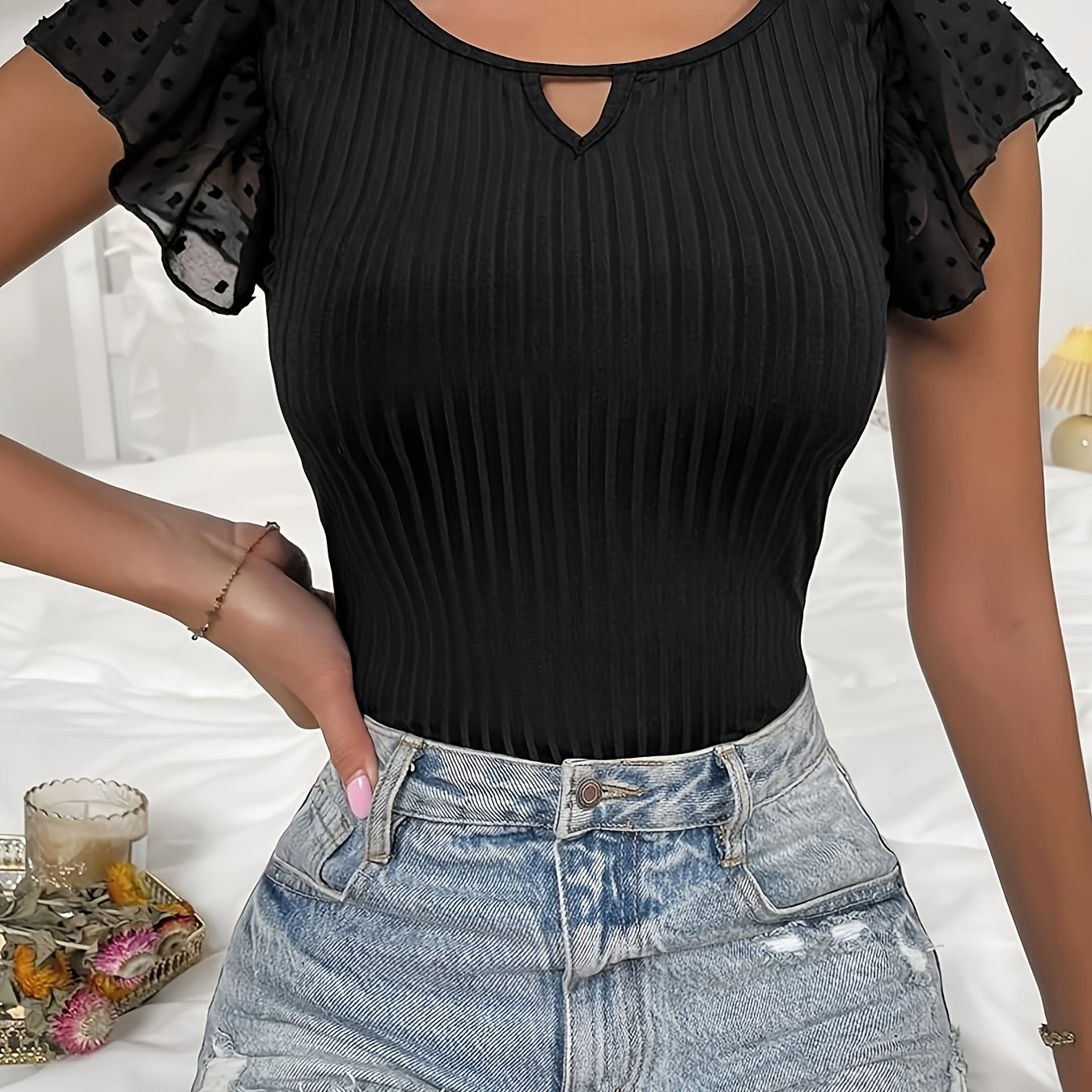 E-shop Damen-T-Shirt mit V-Ausschnitt, Spitzenärmeln mit Ausschnitt für Frühling/Sommer