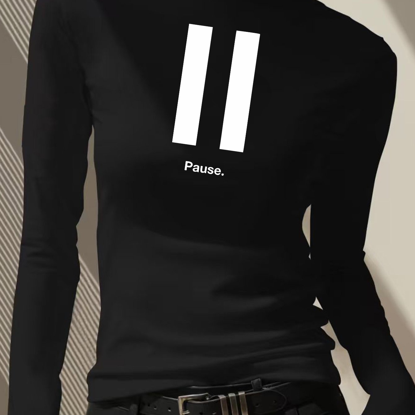 Image of De Velvet Warm Small High Collar Women's T-shirt, Small Collar Worn Alone As A Base Shirt, Fashionable Slim-fit Inner Top, Letter Geometric Shape Print Pattern, Worn Alone As An Inner Top