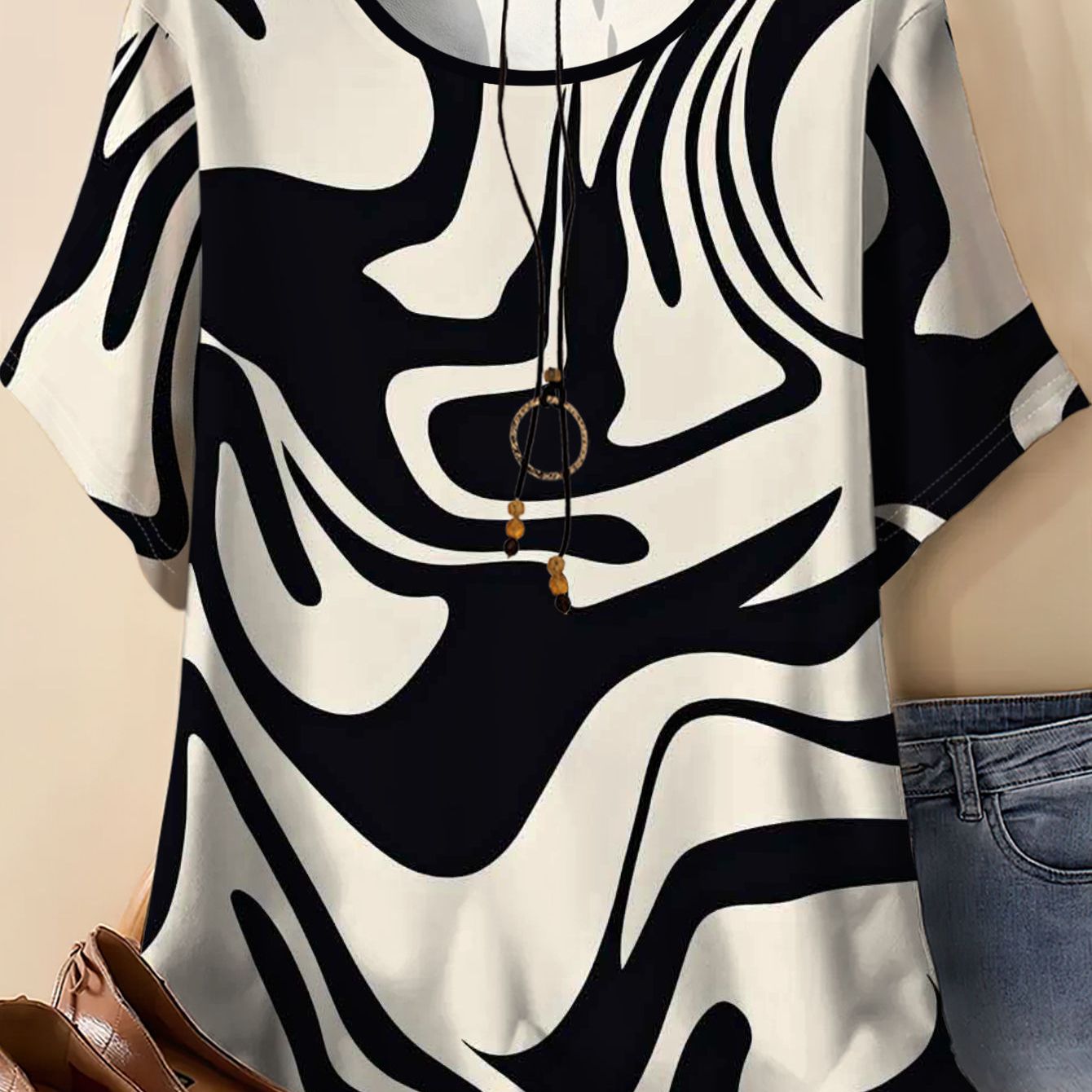 TEMU Women's Plus Size Round Neck Black And White Abstract Print Short Sleeve T-shirt, Loose Fit Versatile Fashion Top, New Summer Trendy Tee