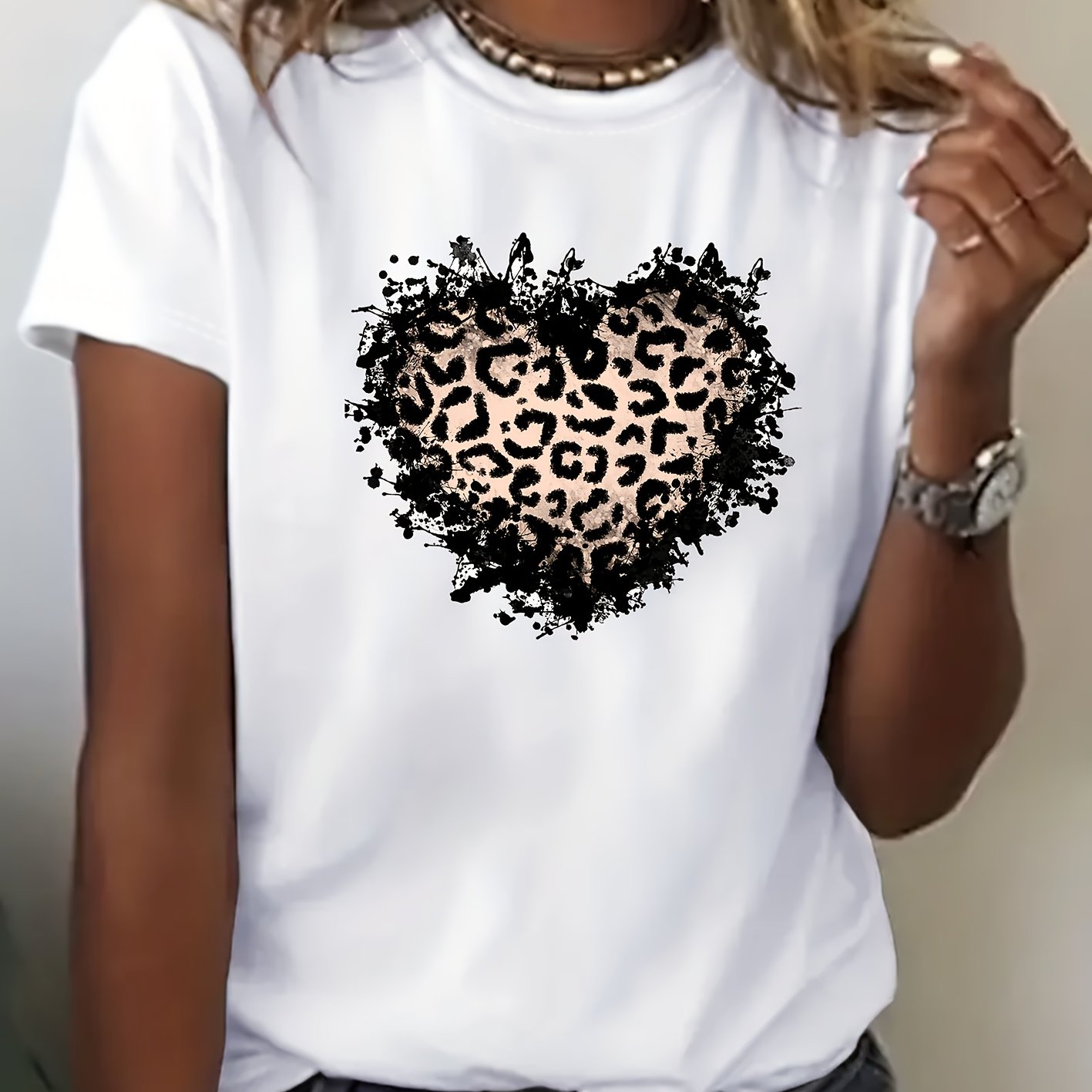 Image of Fashion Spotted Heart Print Pattern Casual Round Neck Women's Spring Summer Short Sleeve T-shirt Top