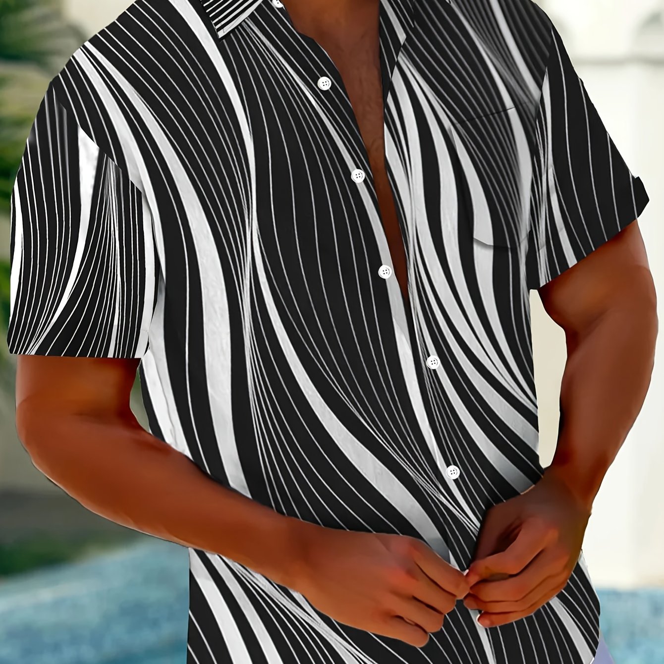 Retro Hawaiian Gradient Artistic Striped Print Men's Plus Size Button-pocket Short Sleeve Shirt