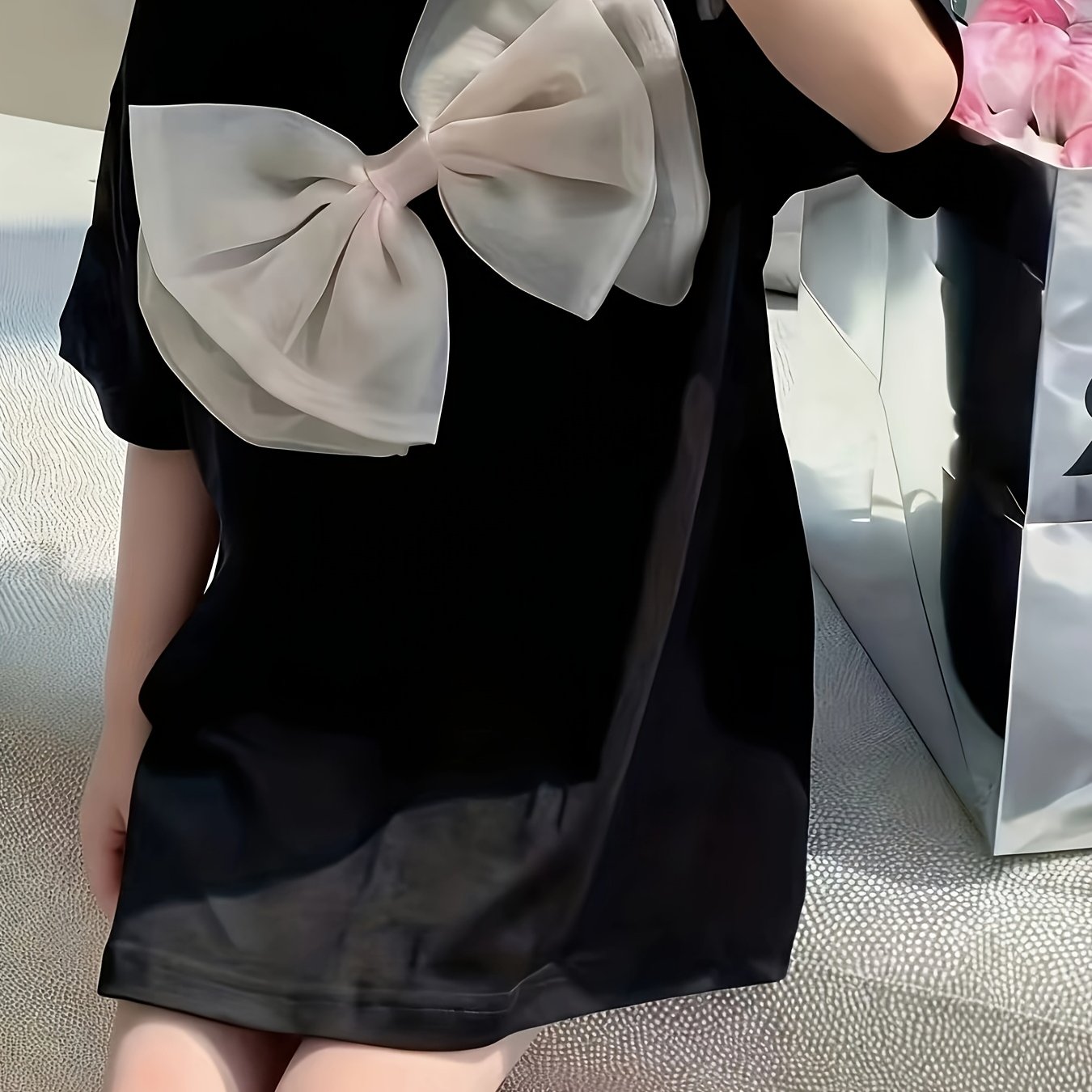 Summer ' Bow Mid-length Black Top