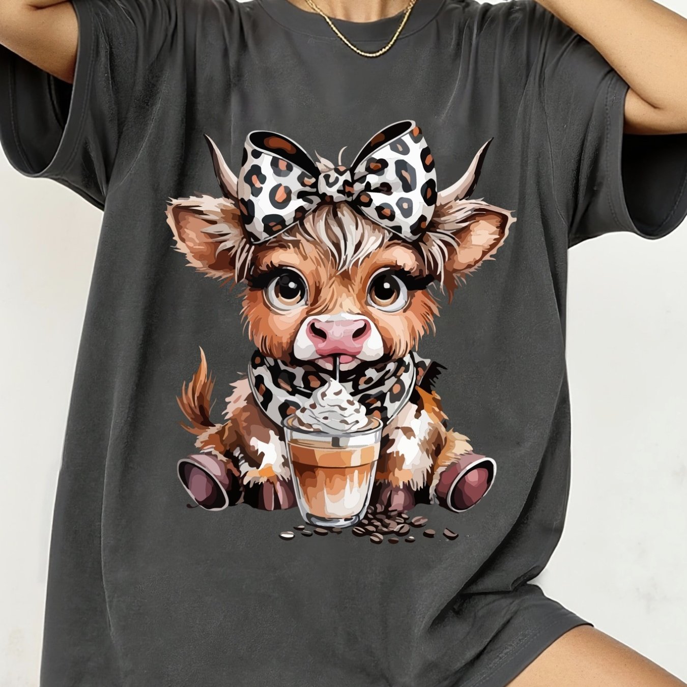 TEMU Plus Size - Plus Size - A Christmas Present Featuring Women's Plus Size Apparel, Including A Casual Short-sleeve Crew Neck T-shirt Made From