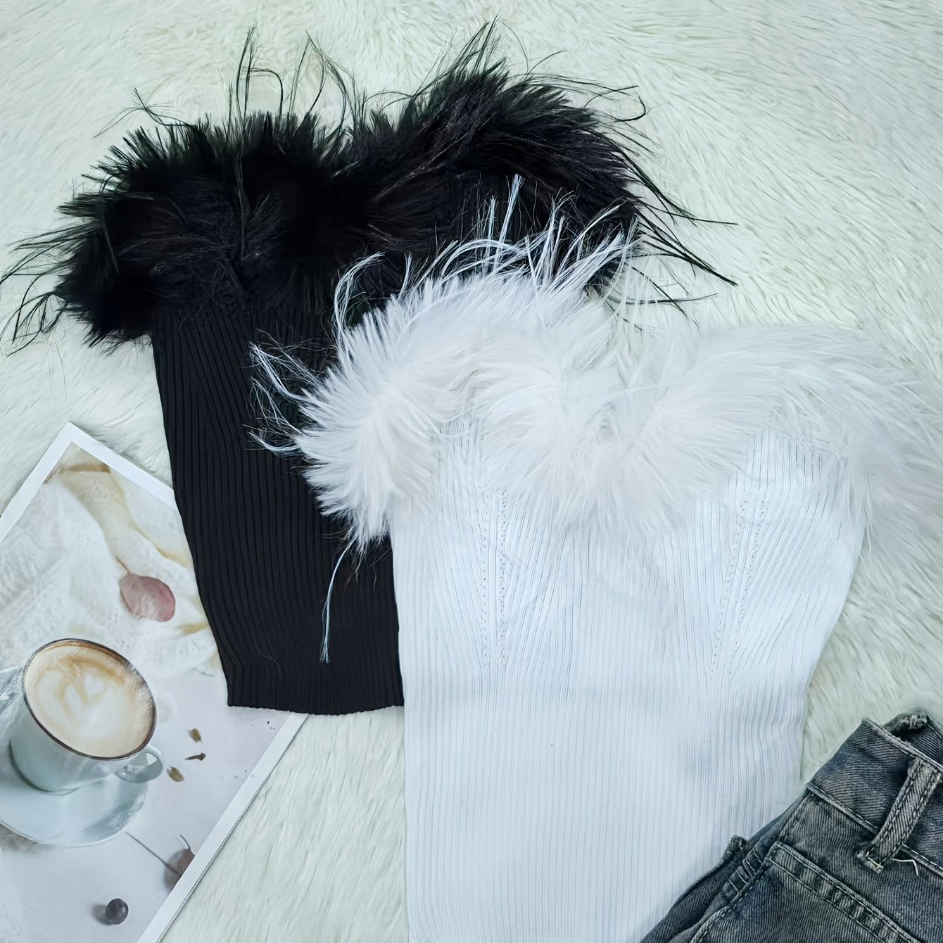 E-shop Ein stilvolles zweiteiliges Set mit einem trägerlosen Top und einer kurzen Weste, für elegante Sommerurlaube.