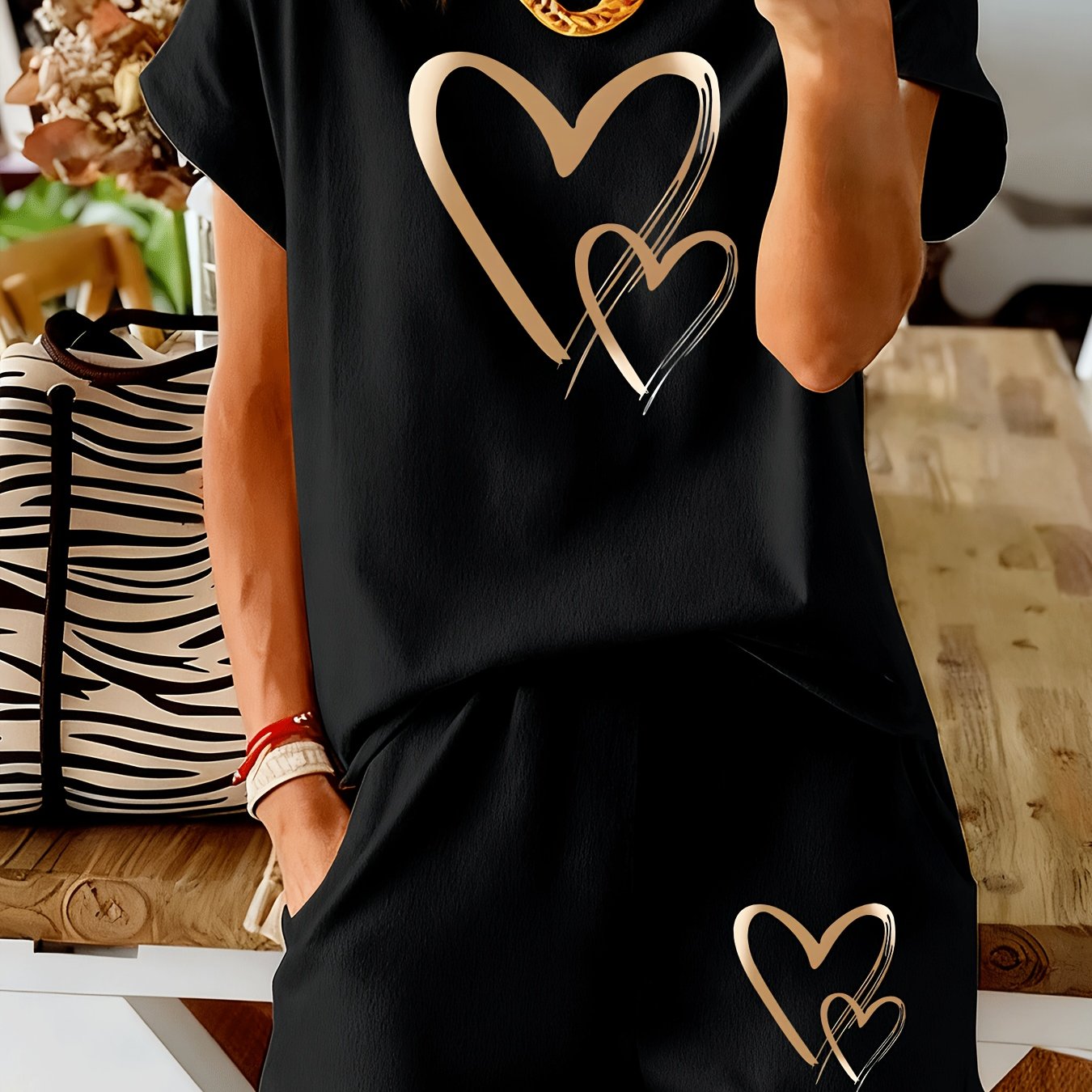TEMU 2pcs Black And Set | Loose Short-sleeve T-shirt And Shorts, Comfortable And Breathable, Machine Washable, Ideal For Daily Wear And Sleepwear