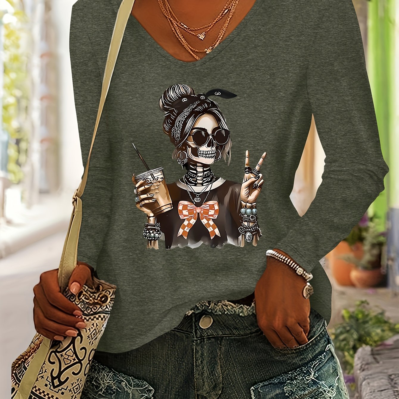 TEMU Fashion Skull Aunt Victory Hand Print Women's Autumn/winter Top, Stylish Versatile Simple Casual Color V-neck Long Sleeve T-shirt
