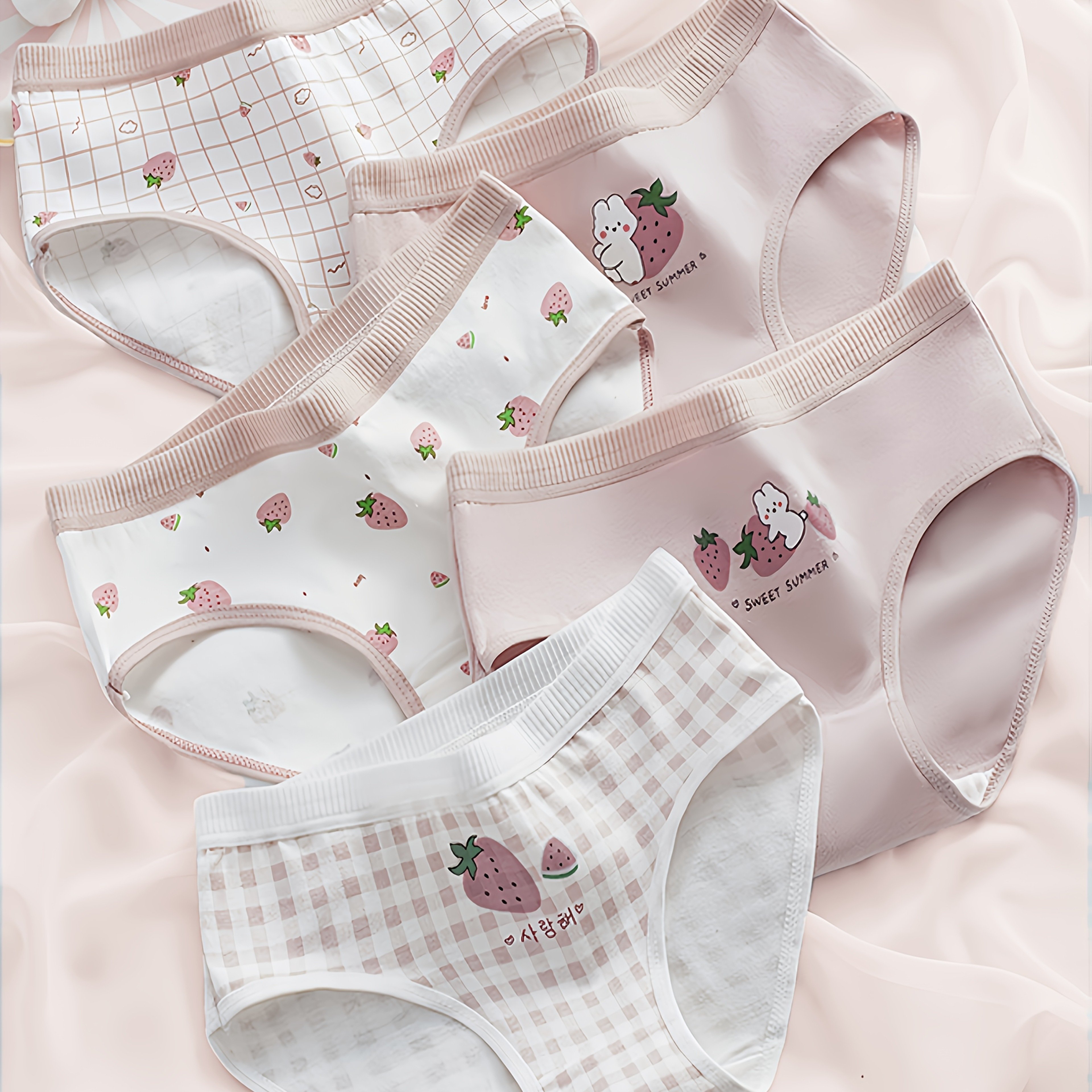 Image of 5pcs Girls Korean Style Cute Underwear - Strawberry And Plaid Pattern, Breathable Triangle Panties, Suitable For , No Hips Design, Clean , Medium And Large Sizes Optional