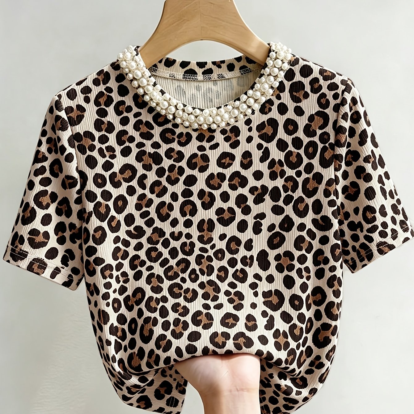 TEMU Plus Size, Women's Plus Size Round Neck Short Sleeve T-shirt, Elegant, Comfortable, And Simple Leopard Print Plus Size Women's Clothing With
