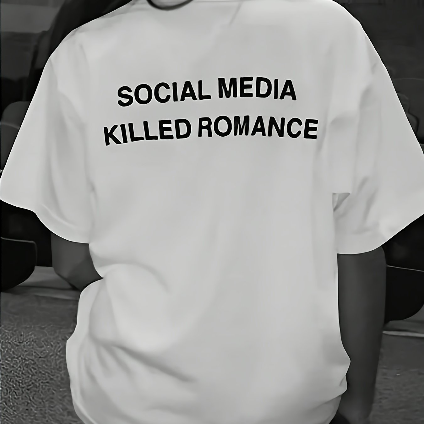 TEMU Social Media Has ; Loose-fitting T-shirts
